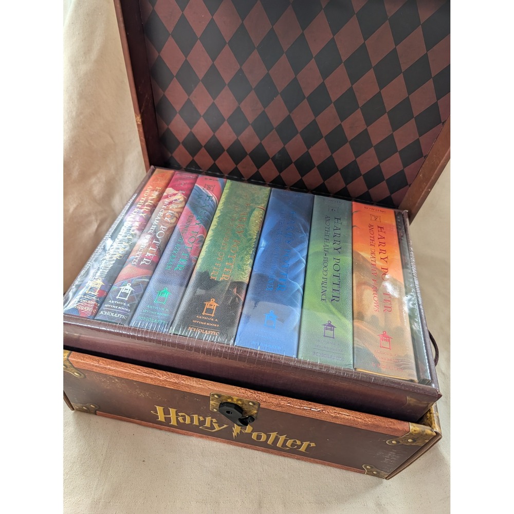 Harry Potter Hardcover Box Set Books 1-7 Scholastic Trunk Collection New Sealed